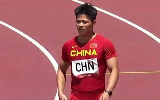 这座球场是我们所深爱的俱乐部主席圣地亚哥-伯纳乌这样有远见的人的产物，这将使我们能够继续梦想在体育、经济和社会领域成为引领者。